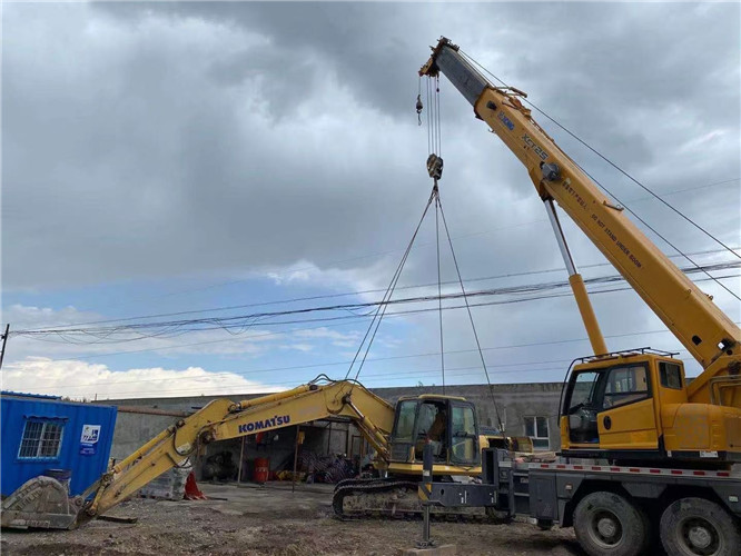 召陵区25吨吊车的工作半径是多少？